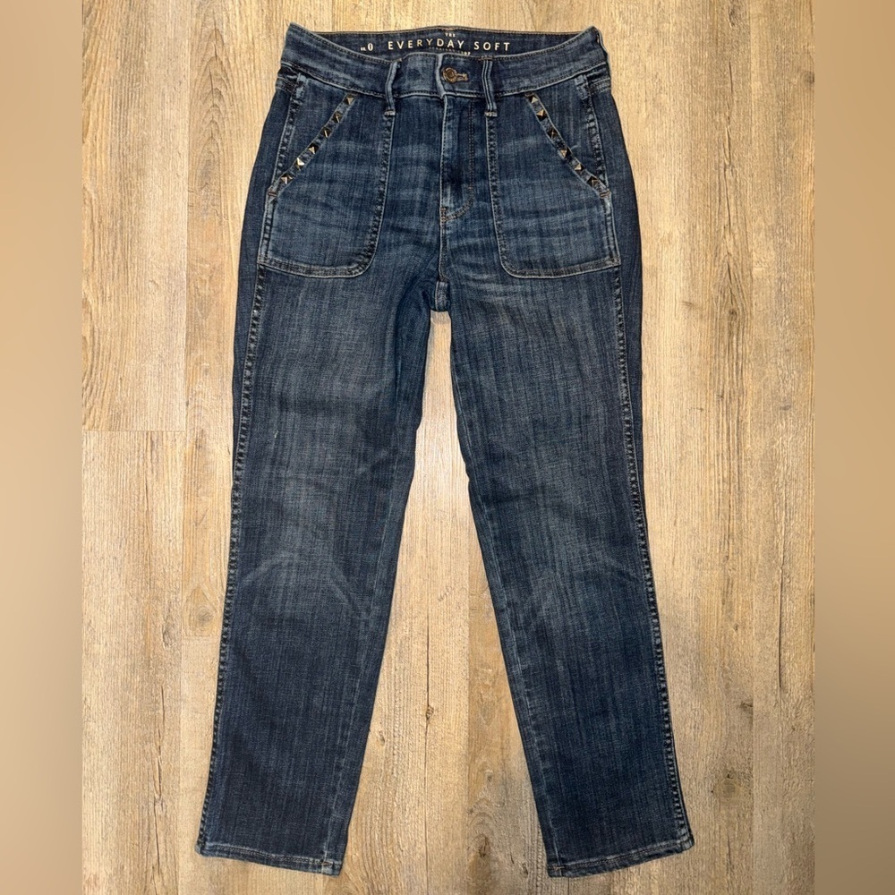 WHBM Everyday Soft Straight Crop High-Rise Studded Indigo Stretch Jean, Size 0